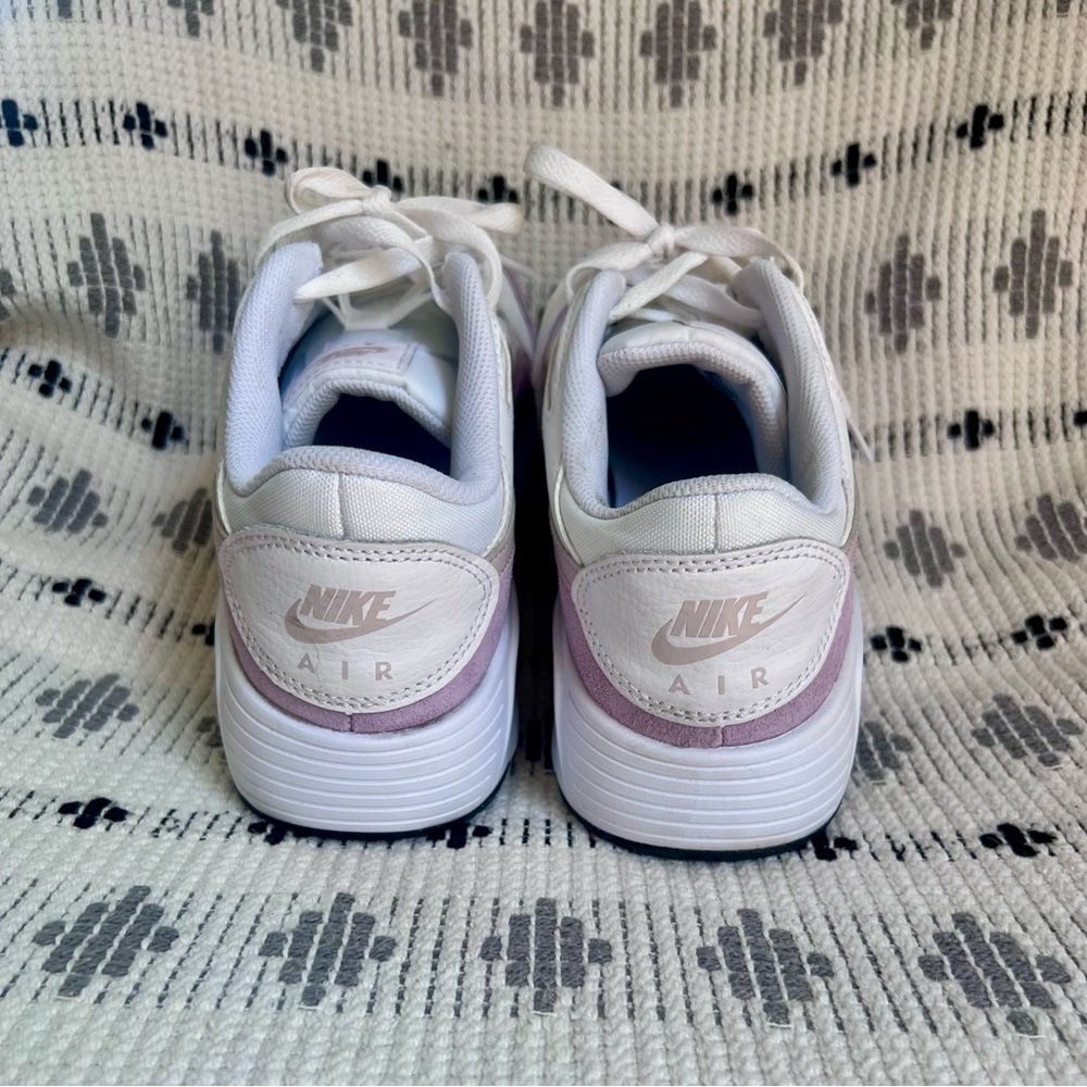 Nike Air Max SC Women's White and Purple Sneakers, Size 9 - Picture 5 of 7